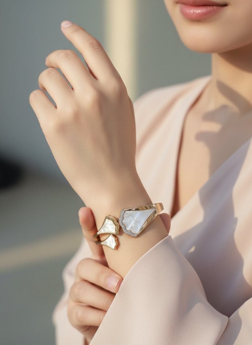 Mother of Pearl Nacre Enamel-Plated Bracelet for Women